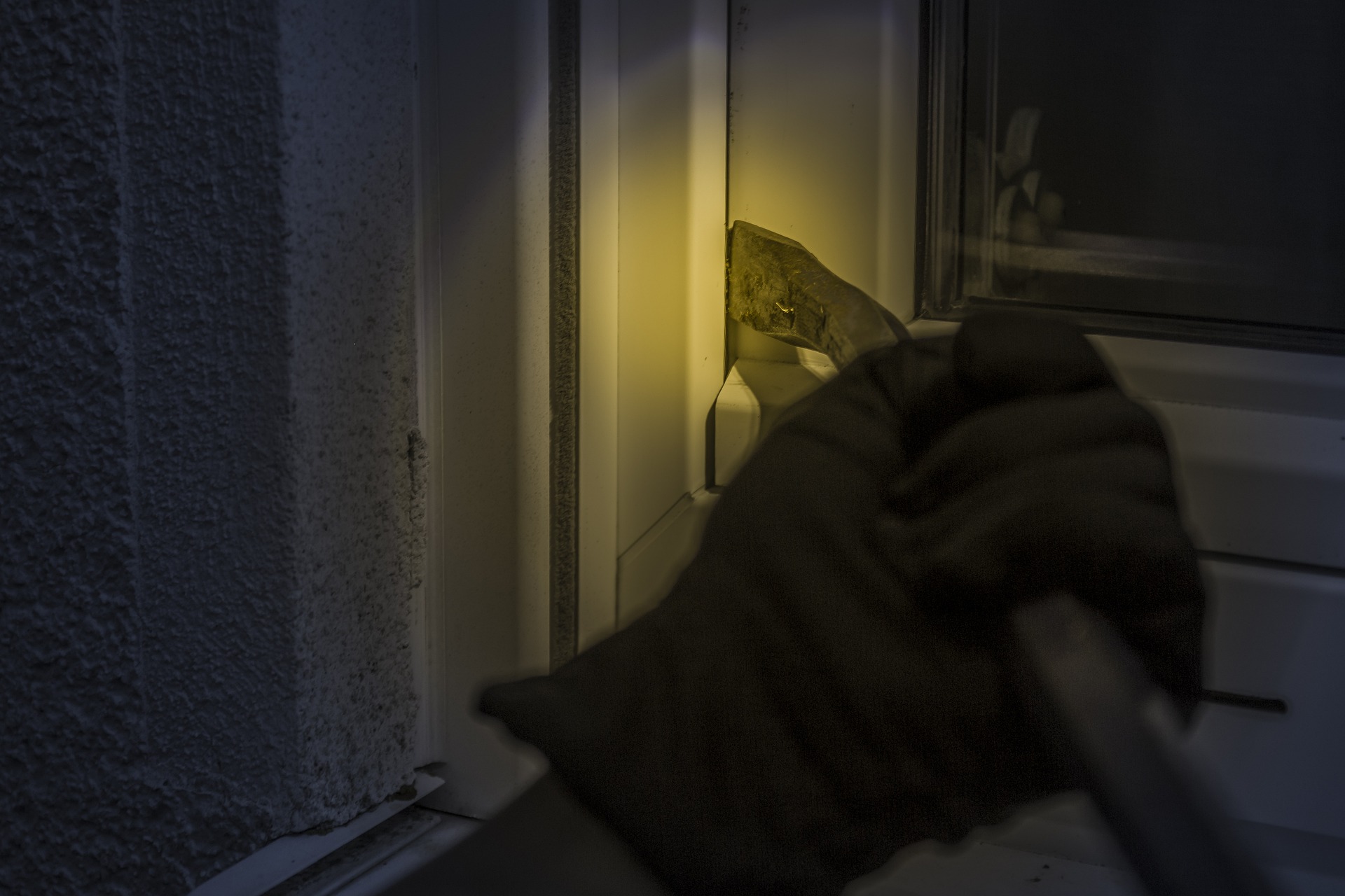 Einbruchschutz mit dem richtigen Rollladen
